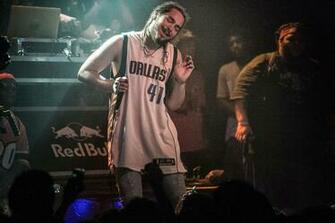 Post Malone Heads To The Arrival Stage A Nation Of Billions