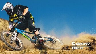 Giant Mountain Bike Wallpaper