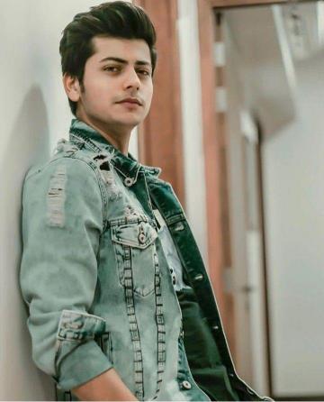 Saranishabalaji On Abhishek Nigam Stylish Boys