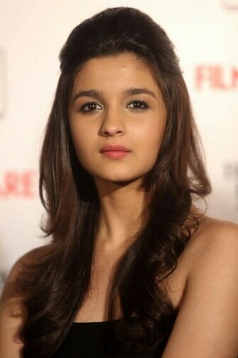 Bollywood Hot Actress Wallpaper And Pictures