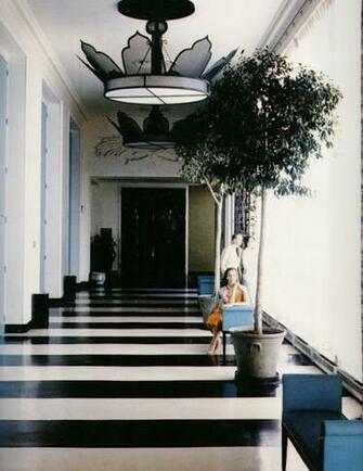 Dorothy Draper Greenbrier Hotel S Crystal Room