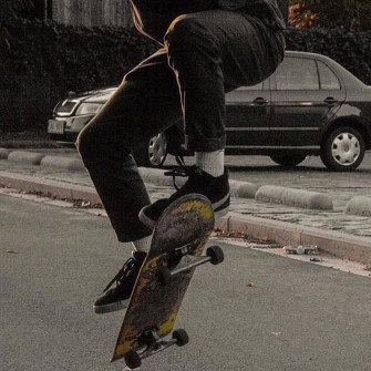Skater Boy Aesthetic Wallpaper