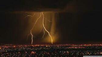 Night Lightning Wallpaper