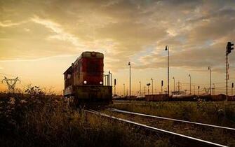 Railway And Old Train Wallpaper HD Screen