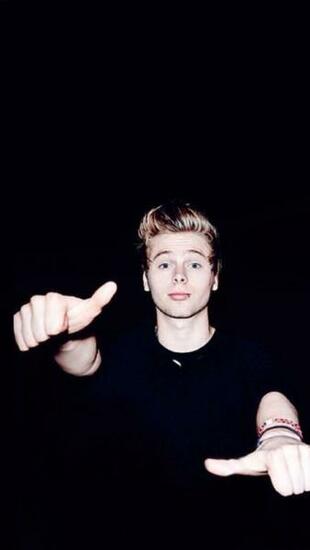 Michael Clifford Background