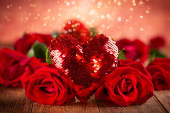 Red Rose Heart Flower Holiday Valentine S Day Wallpaper