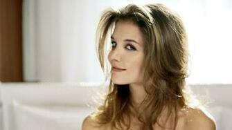 Katie Holmes Wallpaper HD Jpg