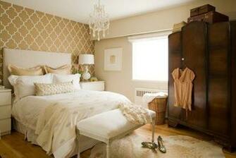 Quatrefoil Wallpaper French Bedroom Benjamin Moore Natural Linen