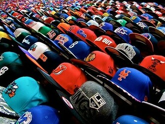 Iver Most Interesting Photos From New Era Cap Loverz Pool