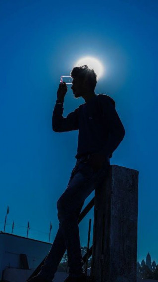 Sad Wallpaper Of Boy