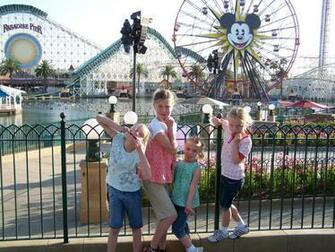 Little Ladies Disneyland Image Of Disney World Wallpaper