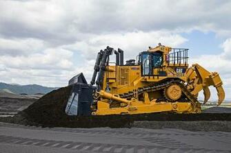 Caterpillar D11t Wallpaper