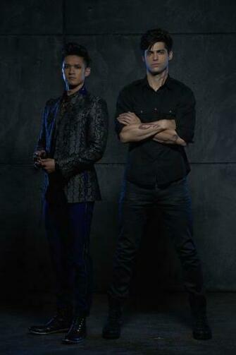 Malec Shadowhunters Tv Show Wallpaper