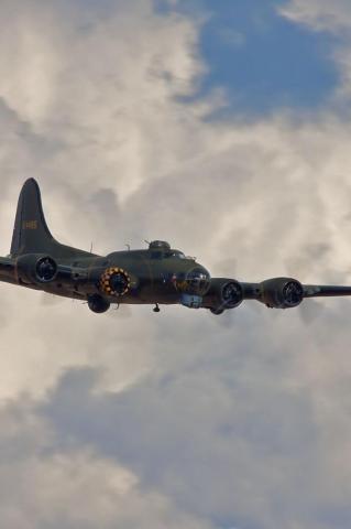 Wallpaper Boeing B Flying Fortress Bomber