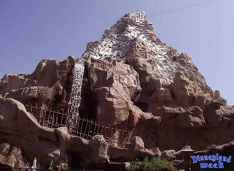 Disneyland Week Matterhorn Bobsleds Ride Along Wdw Parkhoppers