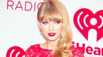 Taylor Swift In Red Dress Wallpaper