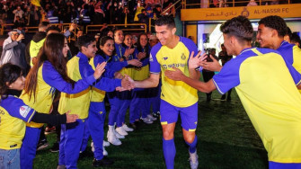 Ronaldo Receives Hero S Welcome From Al Nassr Fans Deccan Herald
