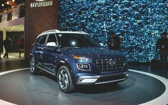 Hyundai Venue Debuts In N Y As Kona S Little Brother The Car Guide
