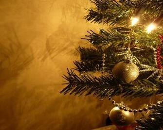 Gold Christmas Desktop Wallpaper HD To Hq