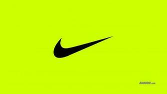 Ahoodie Nike Swoosh