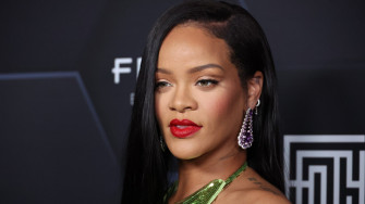 Rihanna Announced Her Super Bowl Performance With A Surprisingly