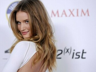 Rosie Huntington Whiteley Wallpaper HD Beautiful