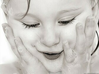 Cute Little Child Baby Wallpaper HD