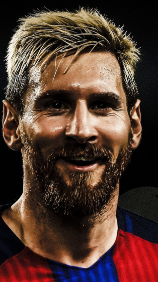 Downaload Smile Celebrity Lionel Messi Wallpaper