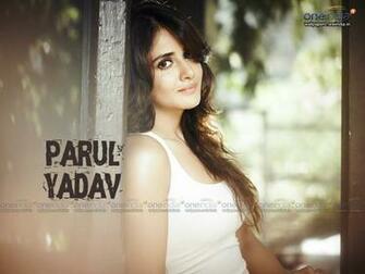 Parul Yadav Hq Wallpaper
