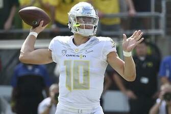 Justin Herbert To Start For Ducks Against Arizona
