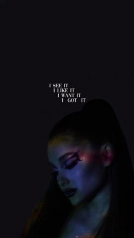 Ariana Grande Wallpaper