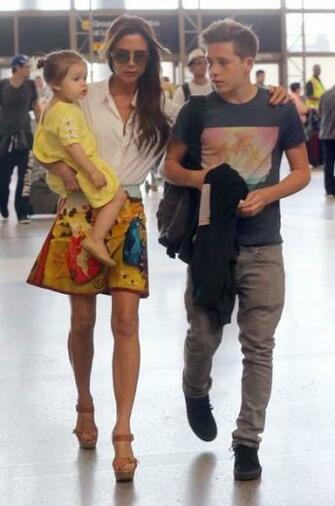 Brooklyn Beckham Victoria And Her Kids Romeo Cruz