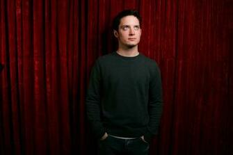 Elijah Wood Wallpaper Widescreen 811w89y Wallpaperexpert