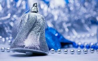 High Definition Christmas Ball Screensavers Wallpaper