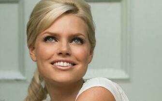 Sophie Monk Wallpaper