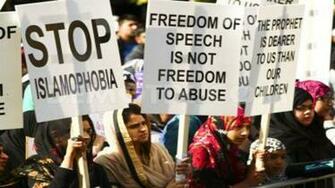 Hundreds Of British Muslims Rally Over An Anti Islam Movie In London