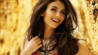 Victoria Justice Brunettes Women Actresses Celebrity Smiling