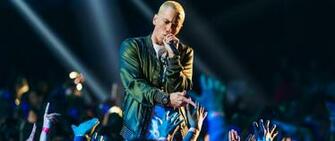 Wallpaper Eminem Performance Audience Hands