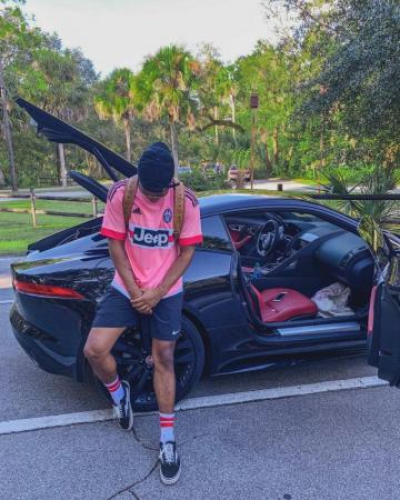 Prettyboyfredo Ssh Ever Yg 4hunnid Pink Wallpaper iPhone