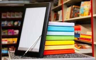 Wallpaper Tablet Stylus Old Books Library Ultra HD 4k
