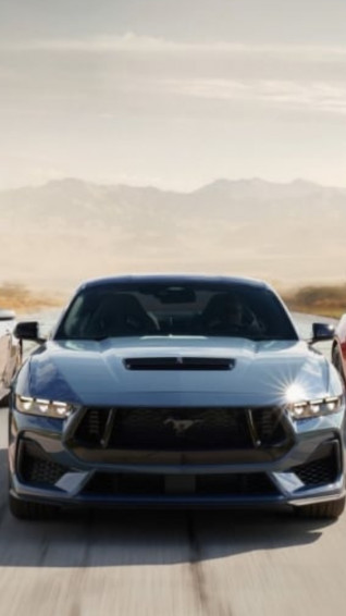 In Image Ford Mustang Interior With Jet Inspired Digital