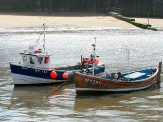 Staithes Harbor Boats Wallpaper Enjoy