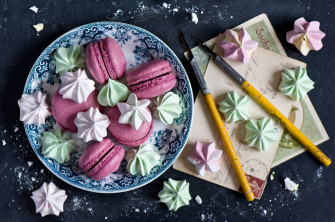 Meringue Wallpaper