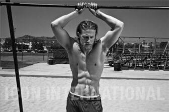 Charlie Hunnam Sons Of Anarchy Photo