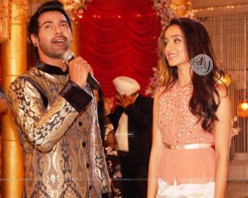 Wallpaper Abhishekh Performs At The Promotion Of Ek Villain On