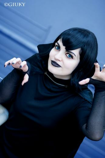 Mavis Dracula Raah By Natmatryoshka