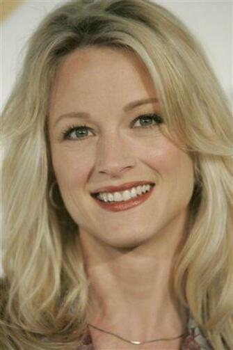 Photo Model Sexy Teri Polo Wallpaper