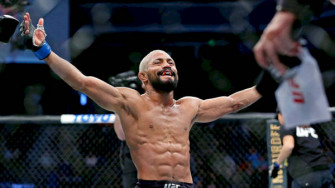 Deiveson Figueiredo Side Flex Wallpaper
