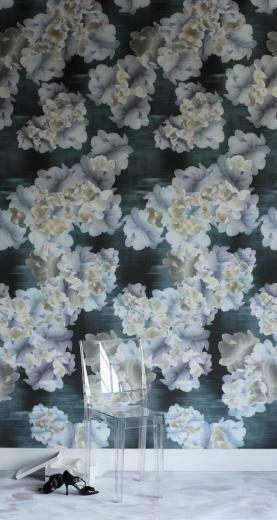 Wallpaper May Seem Conventional But The Scale Of Blossoms Makes