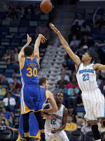 Stephen Curry Shooting Wallpaper Image